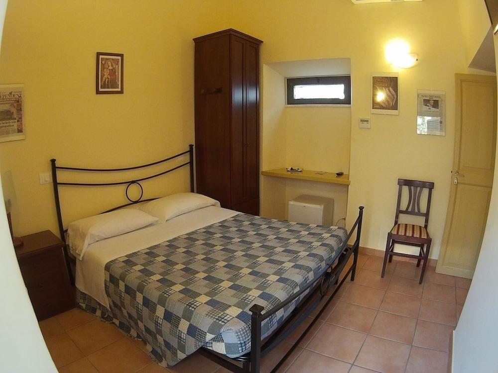 Camere Del Re Таркиния Екстериор снимка